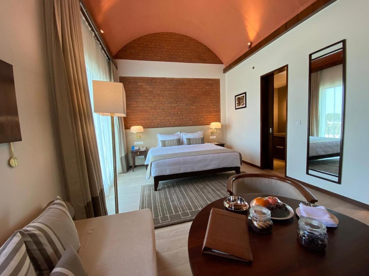 มาราซา สโรวร พรีเมียร์ โพธิคยา Hotel พุทธคยา ภายนอก รูปภาพ